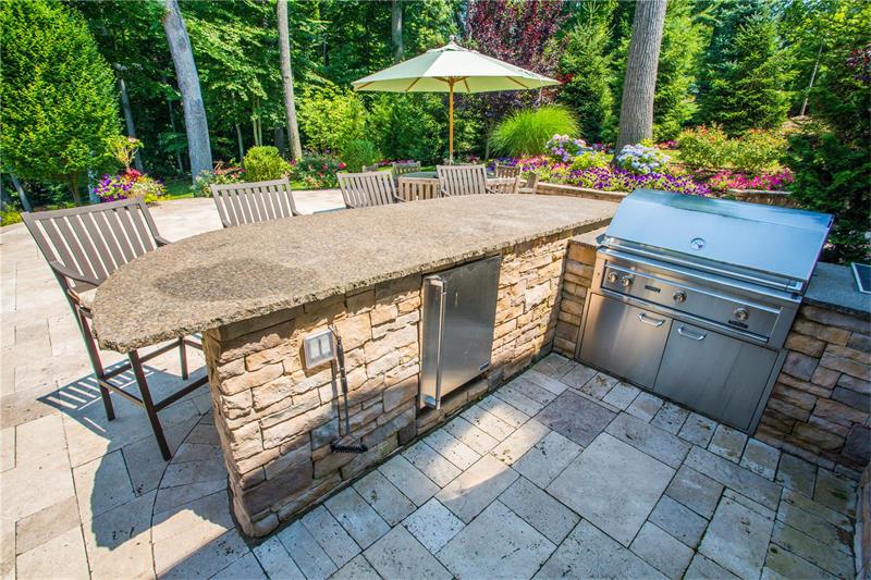 Patio, Outdoor Kitchen 